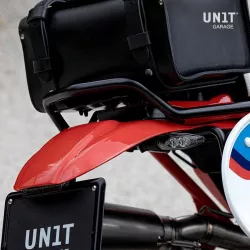 Paris Dakar rear mudguard with Unit garage BMW R NineT number plate - red