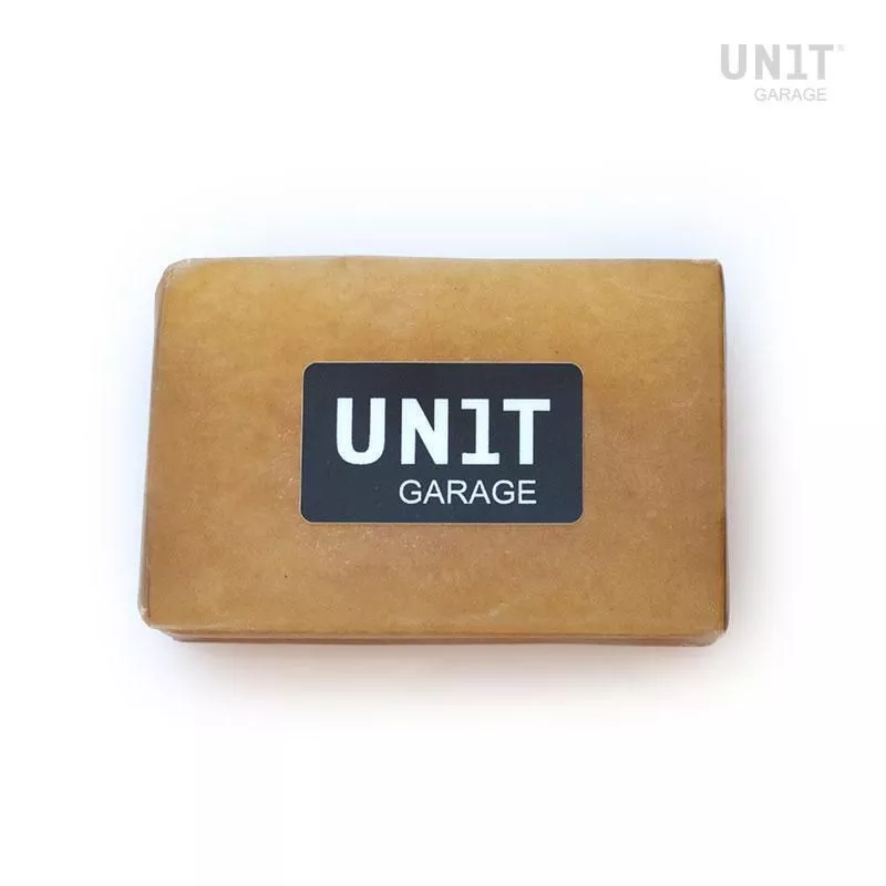 Unit Garage solid wax leather and fabric