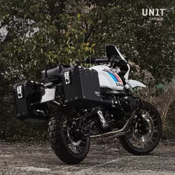 Paire de valises Atlas + cadres argent Unit Garage BMW R NineT - 34/40 litres