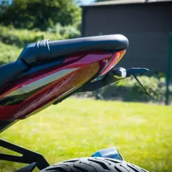 EP plate holder Triumph Trident 660 (2026+) ● Evotech Perf