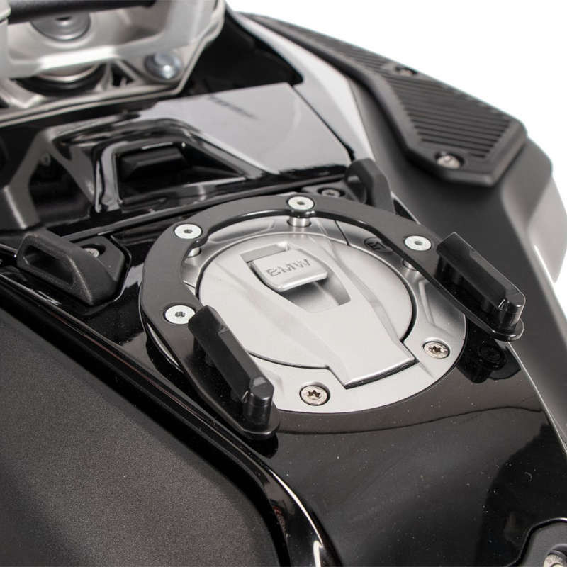 Tank ring BASIC Hepco&Becker BMW R 1300 GS picture 1 Tank ring BASIC Hepco&Becker BMW R 1300 GS picture 1
