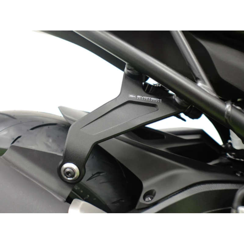 Patte d'échappement Evotech Performance Honda CB 1000 Hornet image 1 Patte d'échappement Evotech Performance Honda CB 1000 Hornet image 1