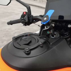 Evotech Performance Quad Lock phone holder KTM 990 Duke