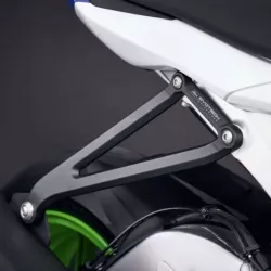 Exhaust hanger and passenger footrest removal Evotech Performance Kawasaki ZX-6R (2019-2021) picture 3